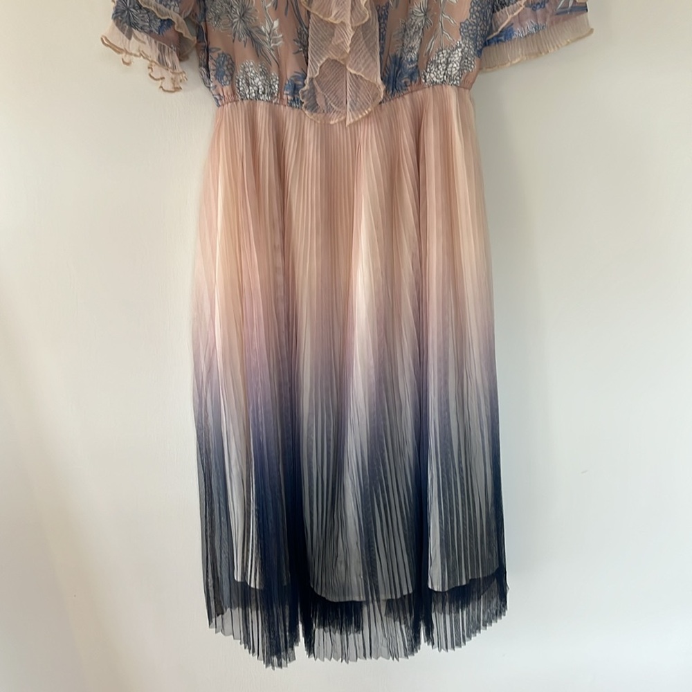Chicwish- Floral Pleated Dress With Ruffle Detail - L - Picture 7 of 15